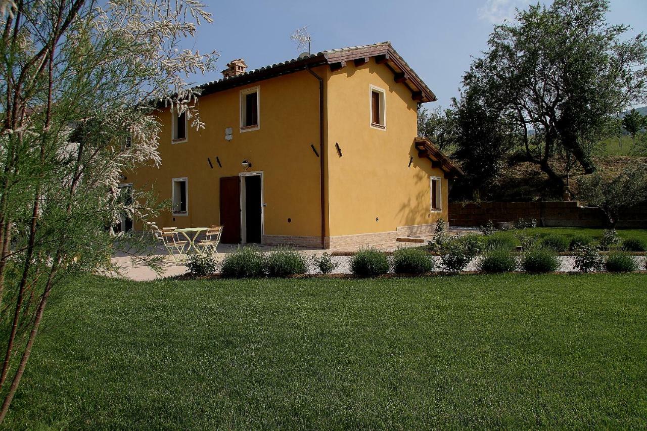 Al Castello Villa San Severino Marche Ngoại thất bức ảnh