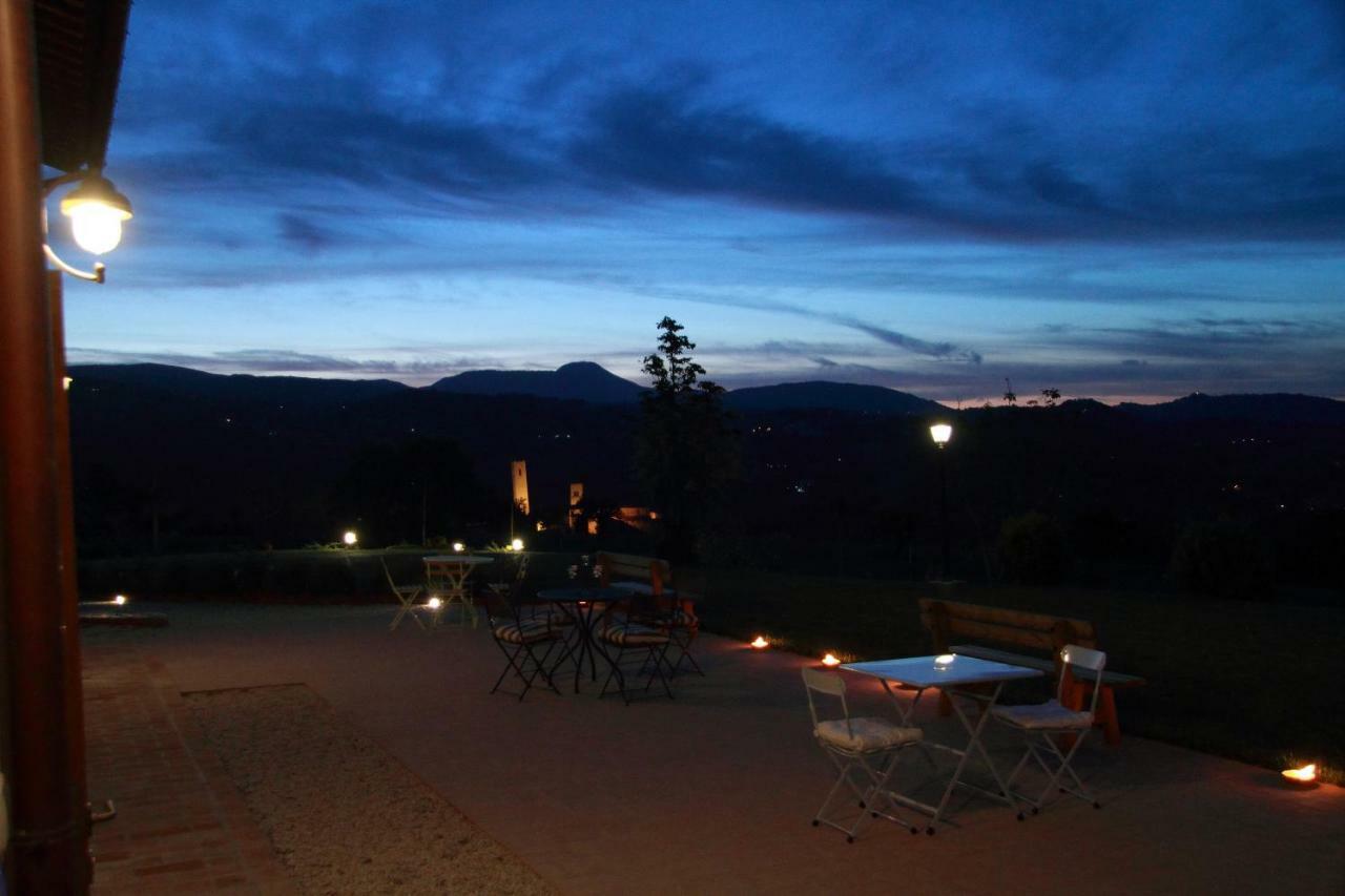 Al Castello Villa San Severino Marche Ngoại thất bức ảnh